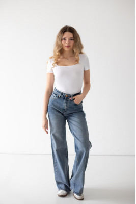 Футболка жіноча